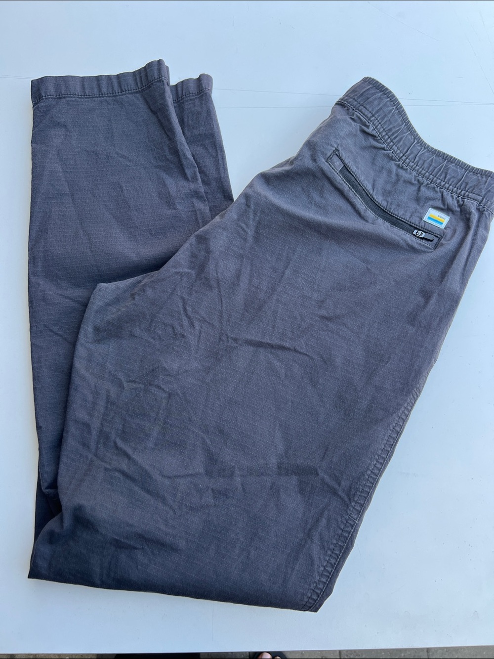 Vuori Men's Charcoal Elastic-Waist Joggers